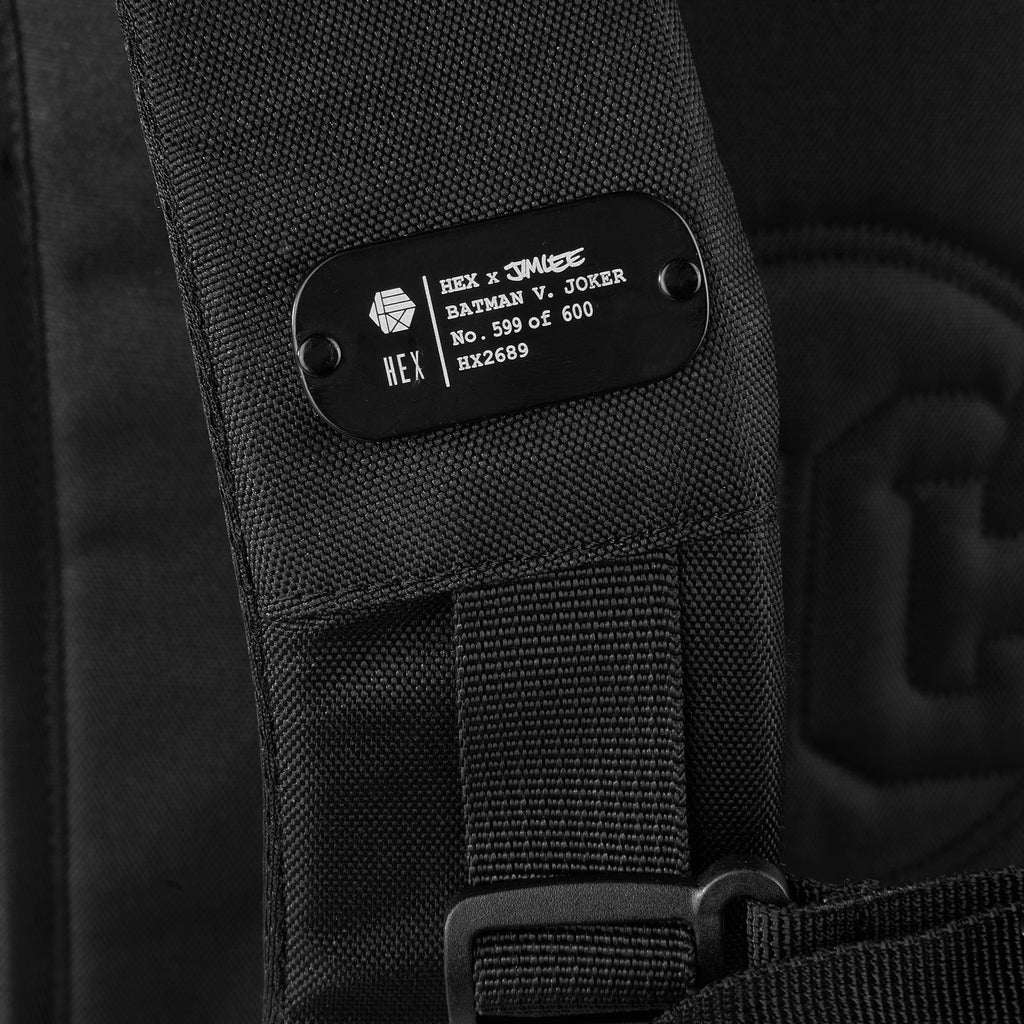 COMIC BOOK COLLECTOR BACKPACK V2 BATMAN VS JOKER