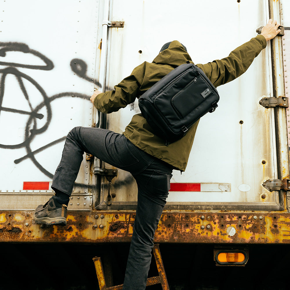 Hex ranger dslr sling bag Clearance