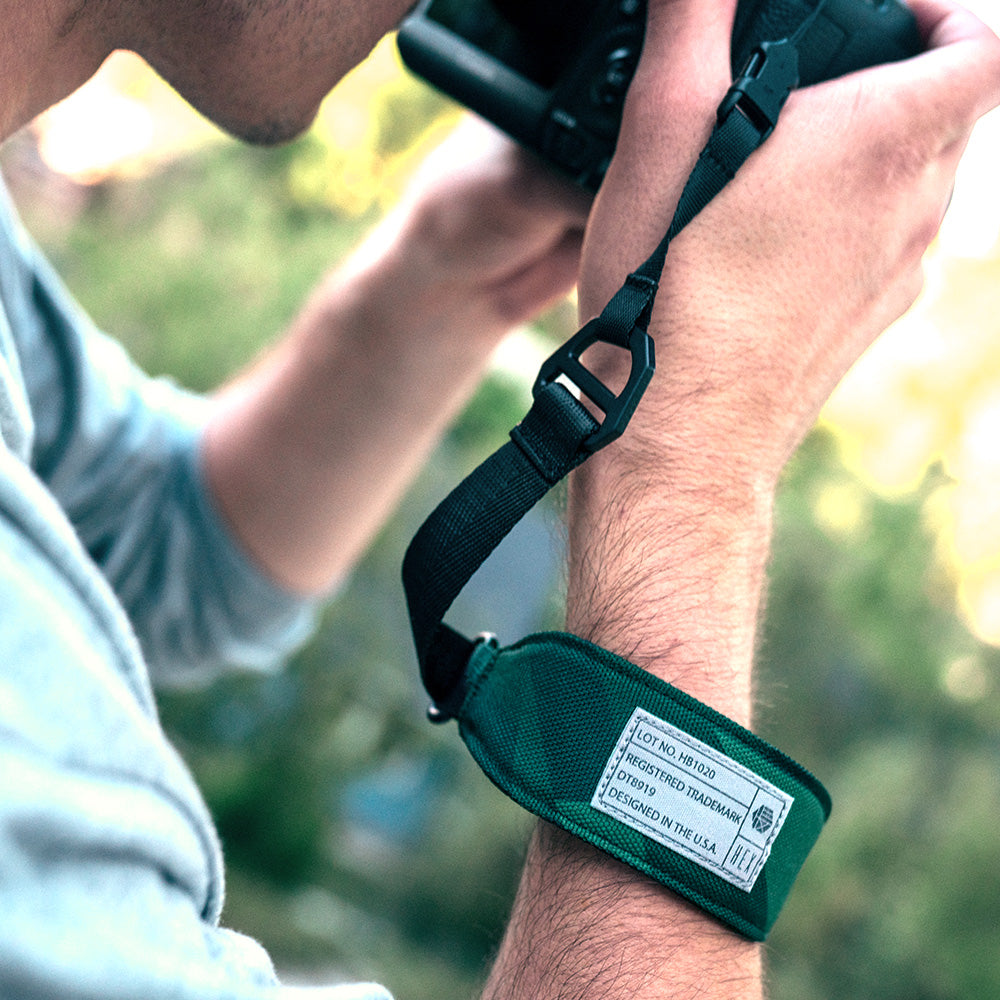 CAMERA WRIST STRAP CAMO