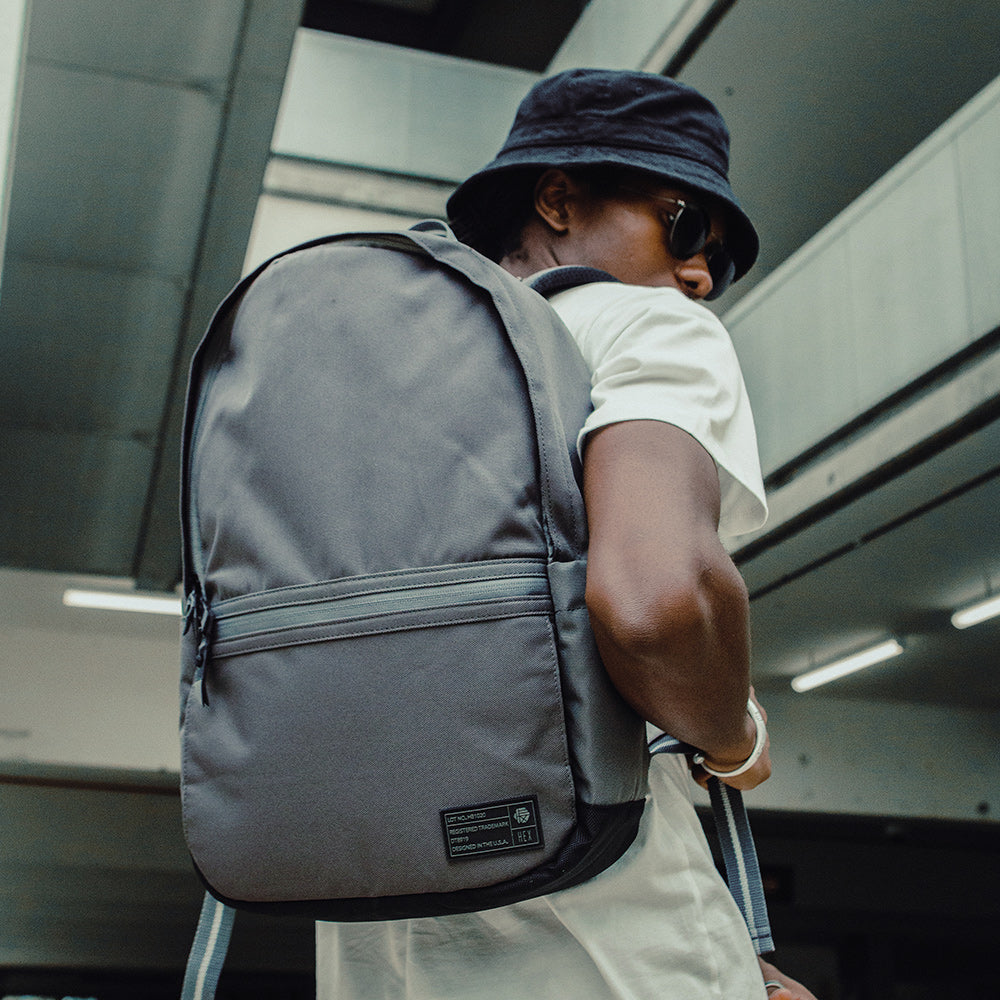 evolvebackpackgrey1_1024x1024